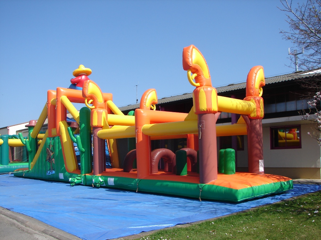 Location Structure Gonflable Parcours Western Festivitre